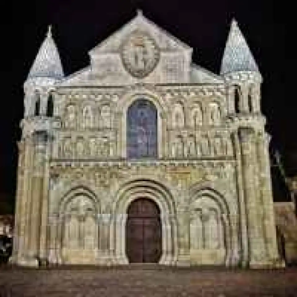 Top 10 des parkings à Poitiers (86000)