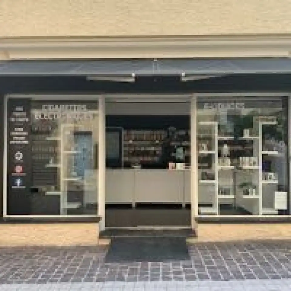 3+ boutiques de cigarette lectronique prs de Saint-Tropez (83990) plan & horaires 3+ boutiques de cigarette lectronique prs de Saint-Tropez (83990) plan & horaires