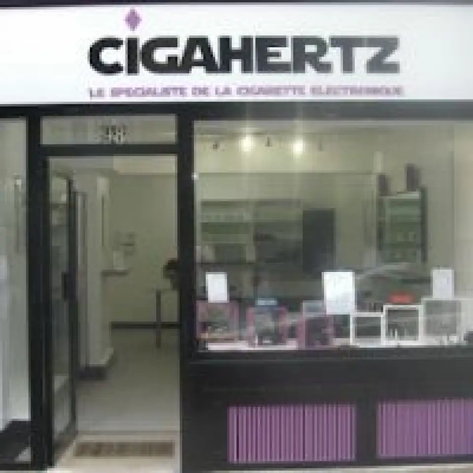 elfbar nachfüll pod läuft aus Vap's Puff à Enghien-les-Bains | 📞 🕓 📍 💬 main image 0