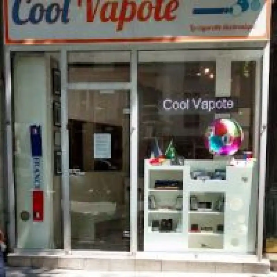 Cigarette électronique près de Saint-Denis (93200) : adresses, téléphone,  avis
