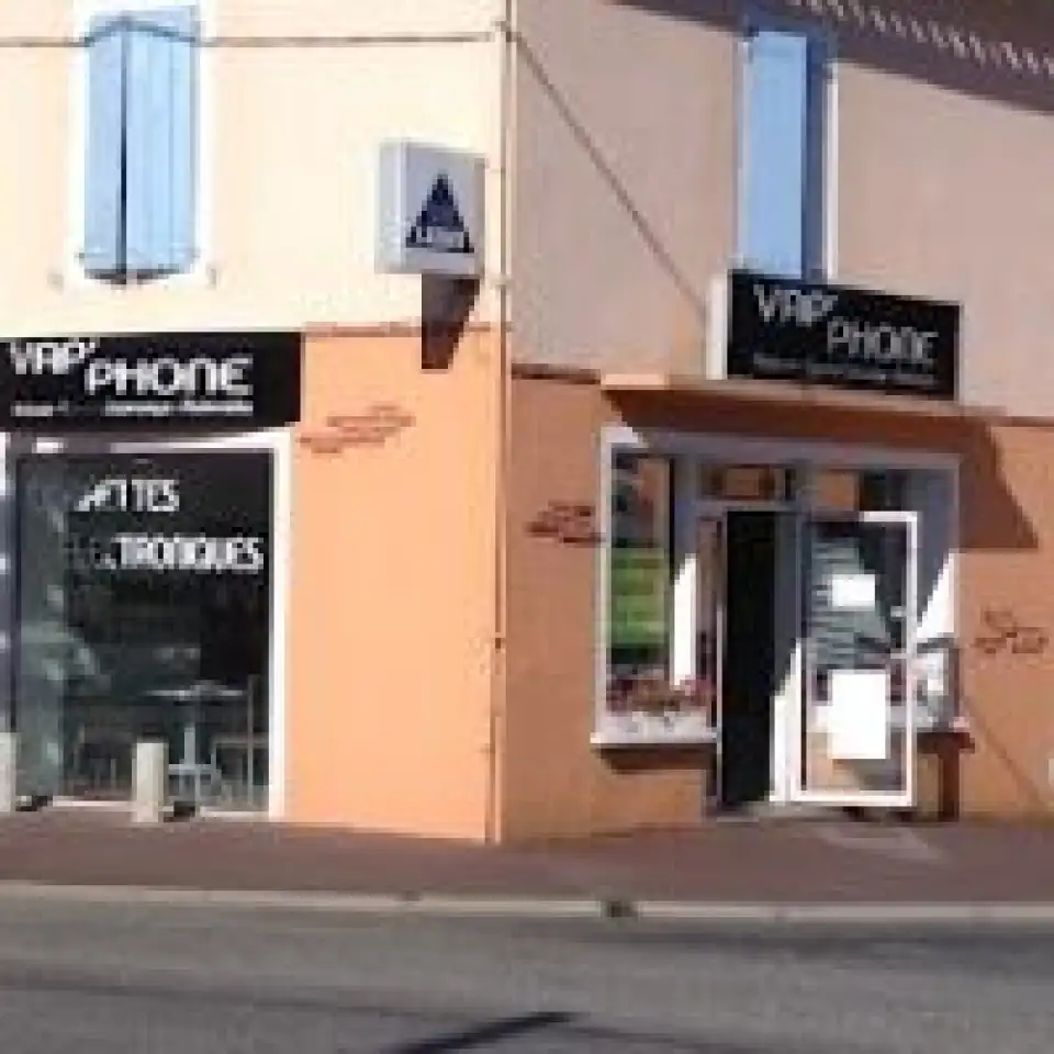 Cigarette lectronique prs de Carmaux (81400) : adresses, tlphone, avis