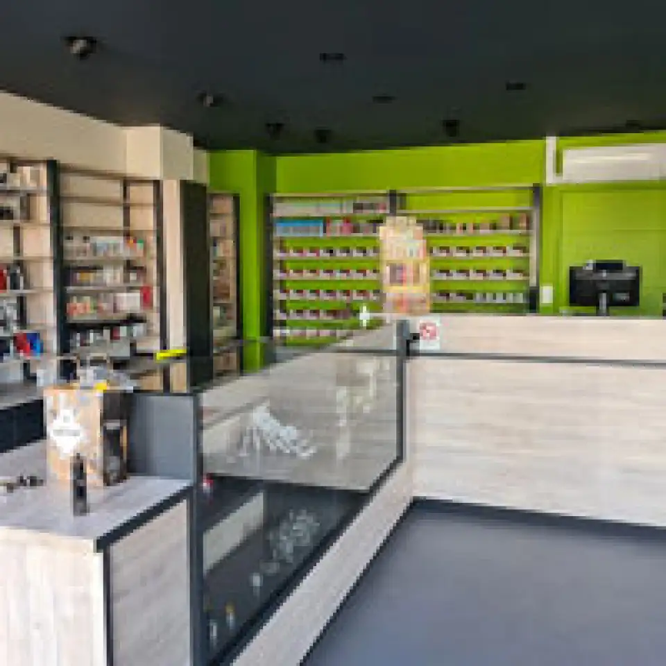 3+ boutiques de cigarette lectronique  Laval (53000)  avis & tlphone